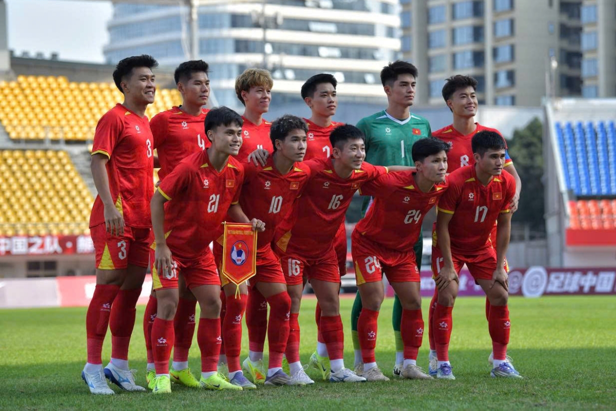 U23 Viet Nam thua toi thieu U23 Uzbekistan